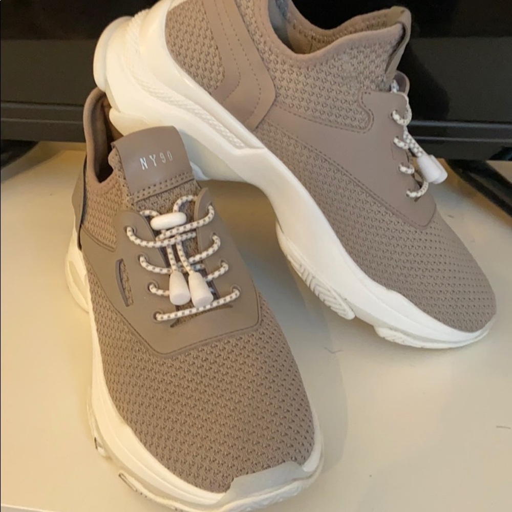 steve madden sneakers
